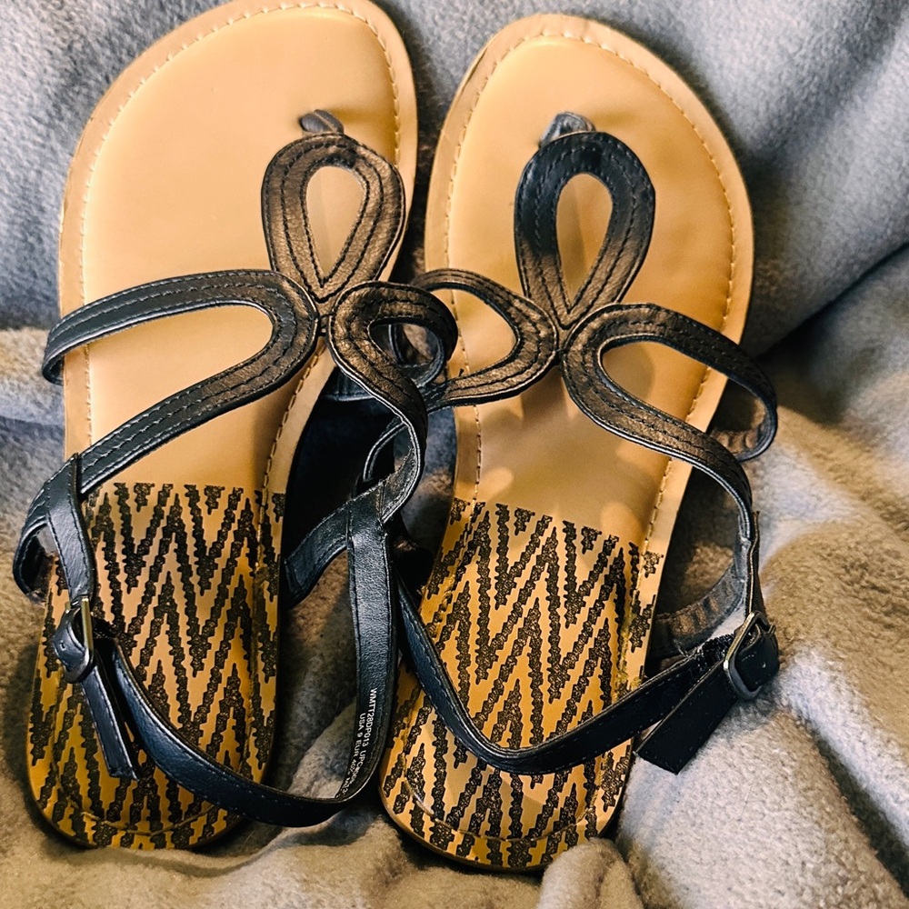 Women’s sandals